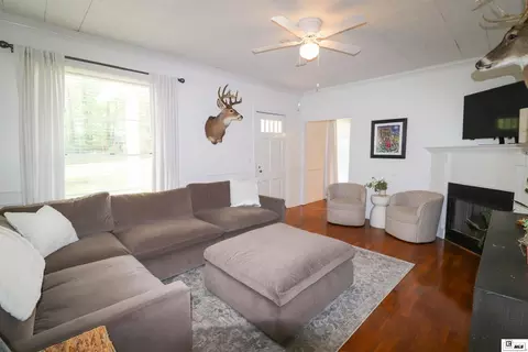 Living - 509 E Kentucky Ave, Ruston, LA 71270 photo 2 of 3