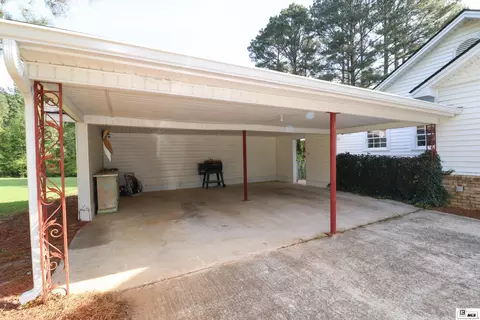 Exterior - 509 E Kentucky Ave, Ruston, LA 71270 photo 7 of 10