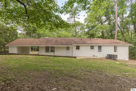 Exterior - 1604 Valley Dr, Ruston, LA 71270 photo 2 of 8