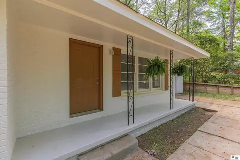 Exterior - 1604 Valley Dr, Ruston, LA 71270 photo 6 of 8