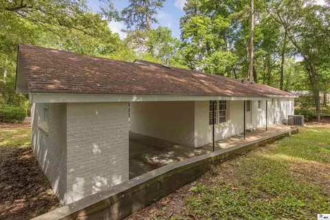 Exterior - 1604 Valley Dr, Ruston, LA 71270 photo 8 of 8