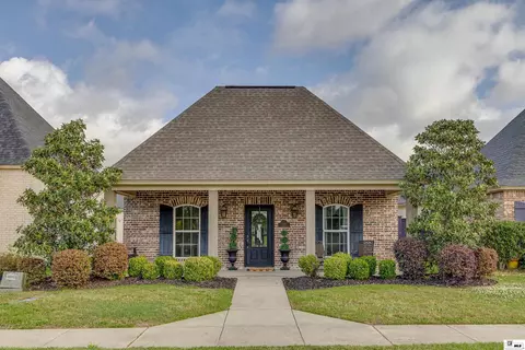 712 Providence Park Dr, Sterlington, LA 71280