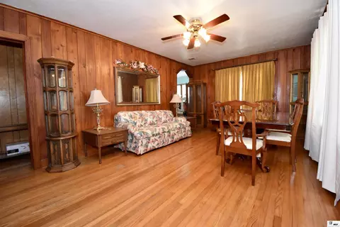 Living - 902 S Farmerville St, Ruston, LA 71270 photo 1 of 2