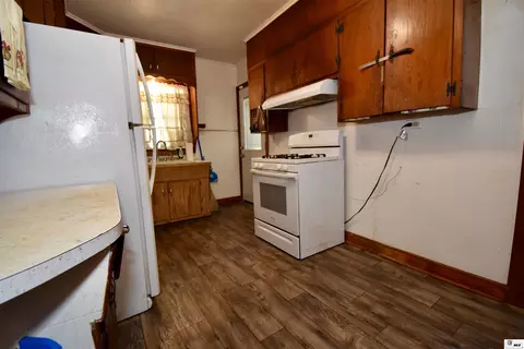 Kitchen - 902 S Farmerville St, Ruston, LA 71270 photo 2 of 3