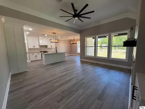Living - 417 E Kentucky Ave, Ruston, LA 71270 photo 2 of 2