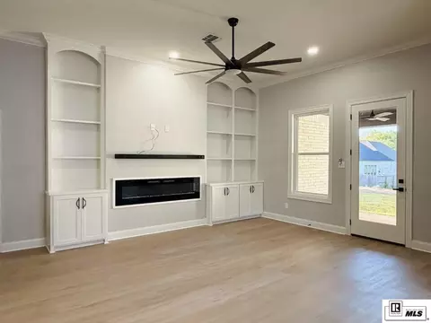 Living - 415 E Kentucky Ave, Ruston, LA 71270 photo 2 of 2
