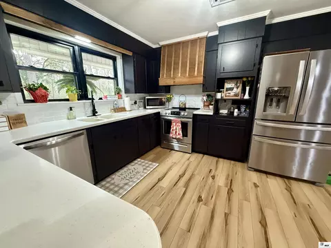 Kitchen - 1144 Tousley Dr, Olla, LA 71465 photo 2 of 4