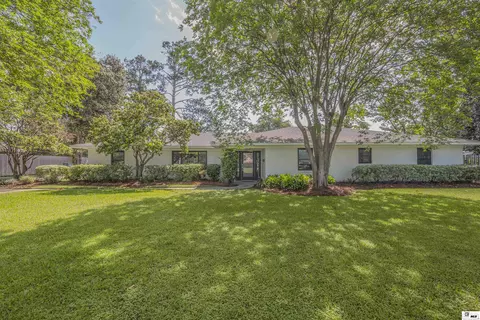 2704 Oak Dr, Monroe, LA 71201