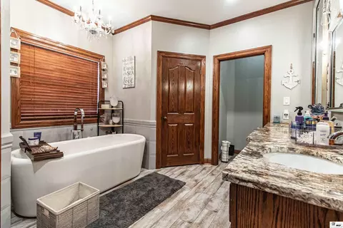 Bath - 1685 Highway 80, Calhoun, LA 71225 photo 1 of 5