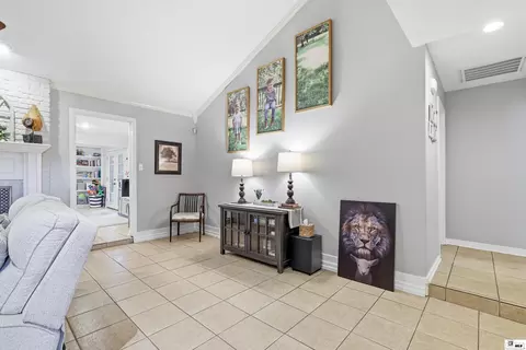 Entry Way - 2215 Valencia St, Monroe, LA 71201 photo 1 of 1