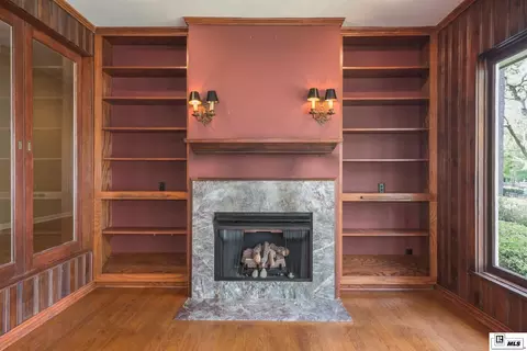 Living - 3409 Loop Rd, Monroe, LA 71201 photo 4 of 6