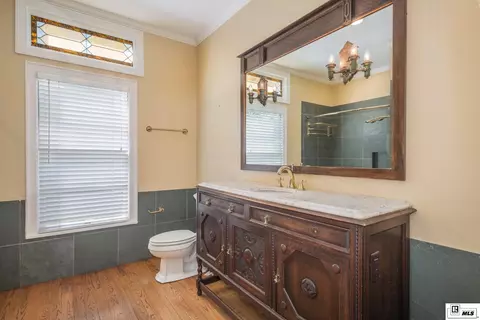 Bath - 3409 Loop Rd, Monroe, LA 71201 photo 2 of 2