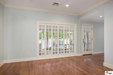 Living - 3409 Loop Rd, Monroe, LA 71201 photo 5 of 6