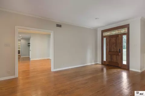 Living - 3409 Loop Rd, Monroe, LA 71201 photo 1 of 6