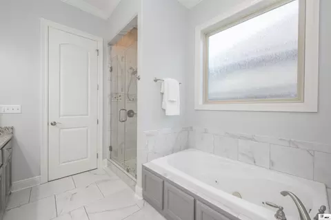Bath - 114 Blue Sky Dr, Monroe, LA 71203 photo 3 of 3