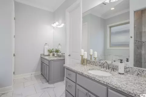 Bath - 114 Blue Sky Dr, Monroe, LA 71203 photo 2 of 3