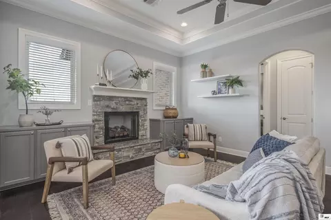 Living - 114 Blue Sky Dr, Monroe, LA 71203 photo 1 of 1