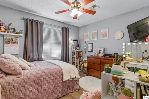 Bedroom - 129 Camillia Cir, Ruston, LA 71270 photo 2 of 4