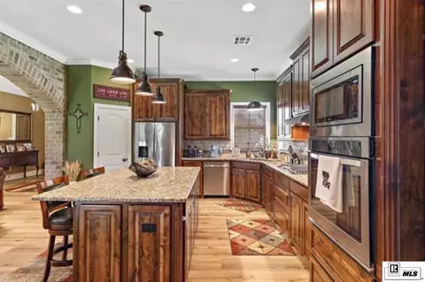 Kitchen - 202 Pinehurst Cir, Calhoun, LA 71225 photo 3 of 3