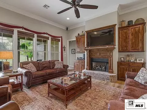 Living - 202 Pinehurst Cir, Calhoun, LA 71225 photo 1 of 2