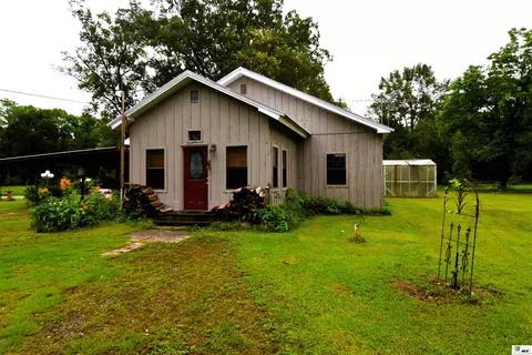 202 Tony Rd, Sterlington, LA 71280