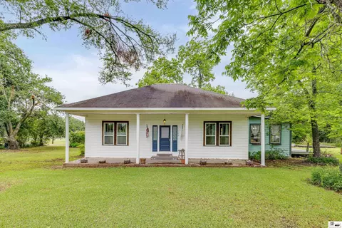 109 Sayre Lake Rd, Mangham, LA 71259