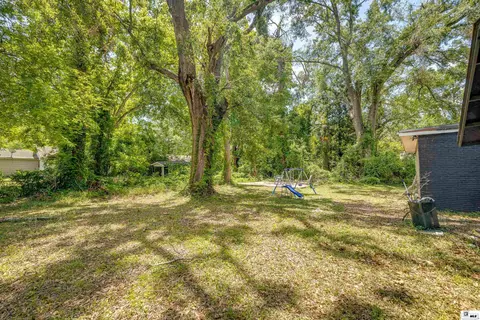Exterior - 4004 Blanks St, Monroe, LA 71203 photo 2 of 5