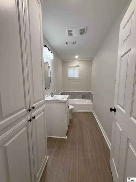 Bath - 194 Weeks Rd, Quitman, LA 71268 photo 1 of 3