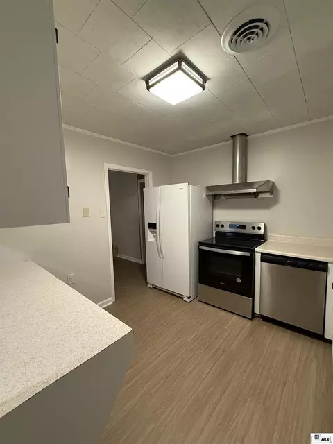 Kitchen - 194 Weeks Rd, Quitman, LA 71268 photo 3 of 6