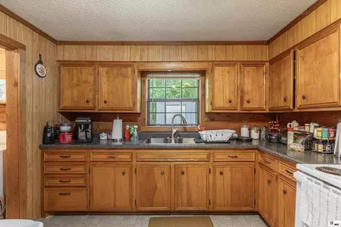 Kitchen - 8780 Highway 146, Ruston, LA 71270 photo 2 of 4