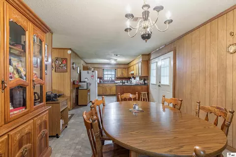 Dining - 8780 Highway 146, Ruston, LA 71270 photo 1 of 4