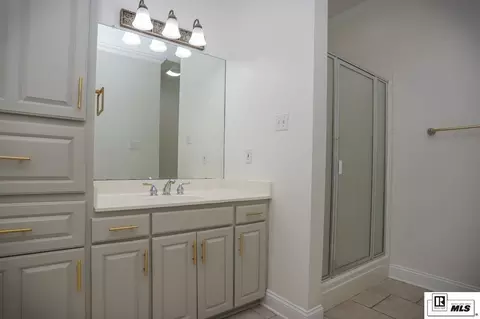 Bath - 263 Jill Loop, Ruston, LA 71270 photo 3 of 5