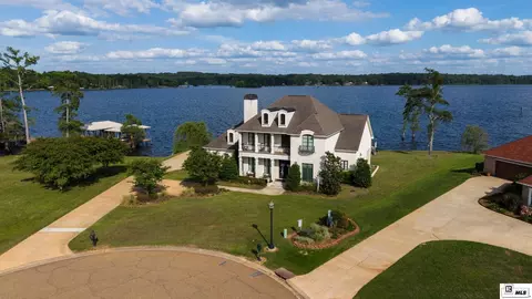 146 Dozier Creek Pt, Farmerville, LA 71241