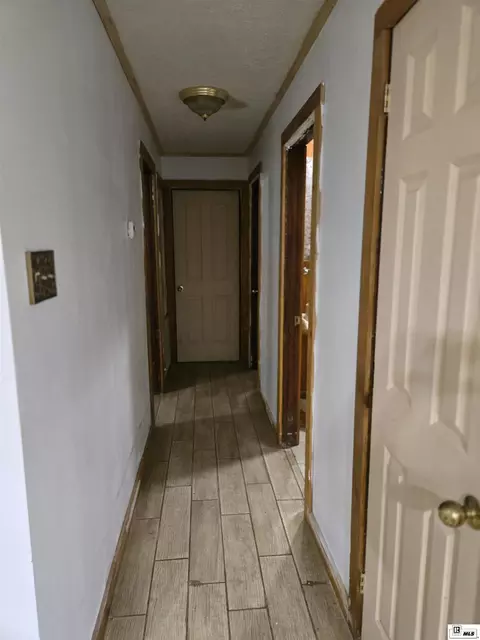 Entry Way - 181 E Highway 126, Grayson, LA 71435 photo 1 of 1