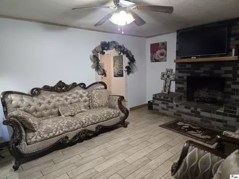 Living - 181 E Highway 126, Grayson, LA 71435 photo 3 of 4