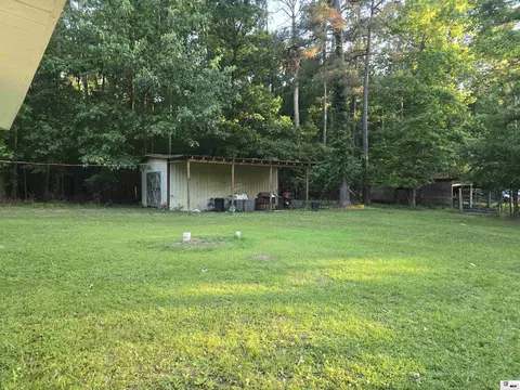 Exterior - 181 E Highway 126, Grayson, LA 71435 photo 2 of 17