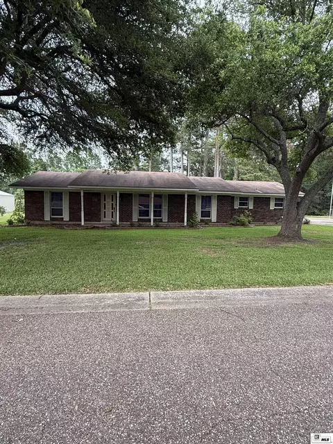 850 Ash St, Hodge, LA 71247