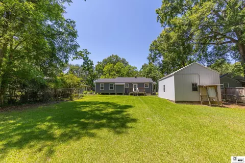 Exterior - 110 Fairview St, Bastrop, LA 71220 photo 6 of 6