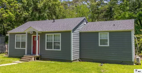 Exterior - 110 Fairview St, Bastrop, LA 71220 photo 3 of 6