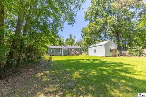 Exterior - 110 Fairview St, Bastrop, LA 71220 photo 5 of 6
