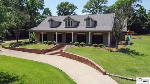 Exterior - 261 Valley View Dr, Ruston, LA 71270 photo 2 of 5