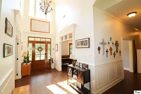 Entry Way - 261 Valley View Dr, Ruston, LA 71270 photo 5 of 8