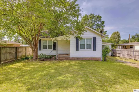 605 North St, Oak Grove, LA 71263