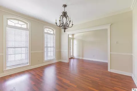 Living - 205 Valley View Dr, Ruston, LA 71270 photo 4 of 4