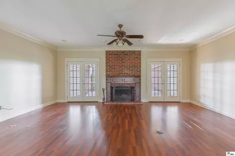Living - 205 Valley View Dr, Ruston, LA 71270 photo 3 of 4