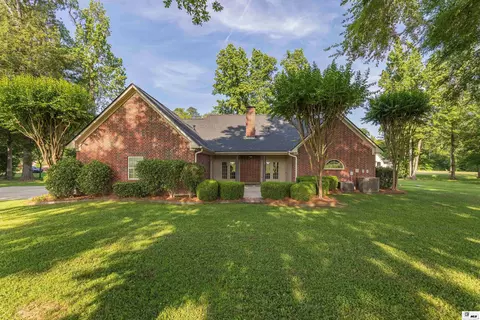Exterior - 205 Valley View Dr, Ruston, LA 71270 photo 6 of 7
