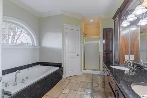 Bath - 205 Valley View Dr, Ruston, LA 71270 photo 2 of 4