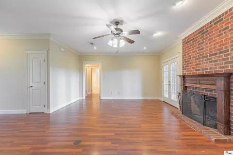 Living - 205 Valley View Dr, Ruston, LA 71270 photo 2 of 4