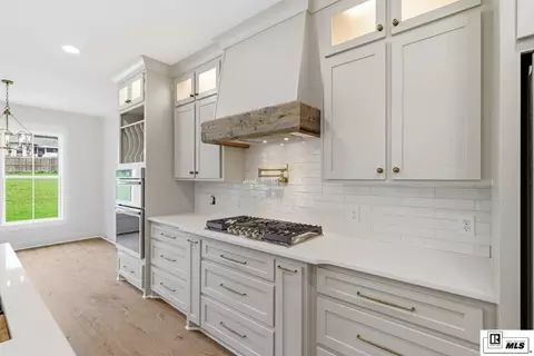 Kitchen - 125 Teal Loop, West Monroe, LA 71291 photo 3 of 6