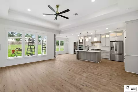 Living - 125 Teal Loop, West Monroe, LA 71291 photo 3 of 3